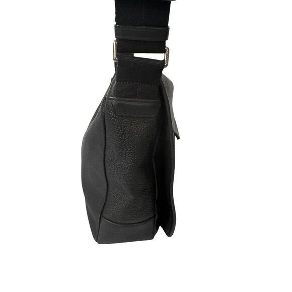 Coach Black Leather Crossbody Messenger Bag With Adjustable Strap & Zip Pocket - Picture 4 of 16
